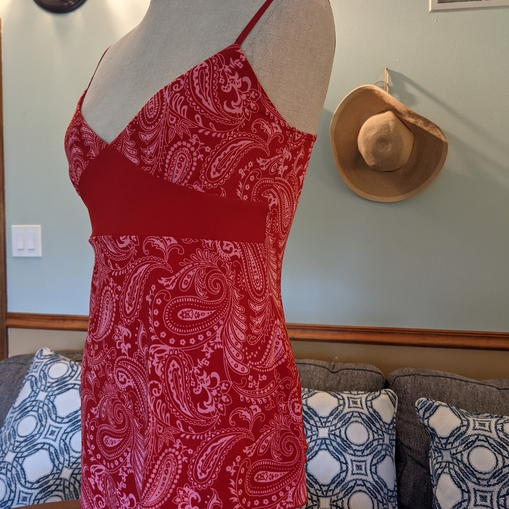Wet Seal cami in pink and red Paisley y2k rocker glam